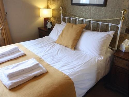 The Crown At Marnhull Hotel Sturminster Newton Eksteriør billede