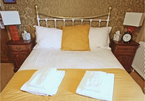 The Crown At Marnhull Hotel Sturminster Newton Eksteriør billede